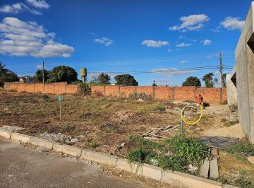 Terreno , Vicente Pires · Rua 04 - Excelente lote de 300m² em condominio padrão americano!
