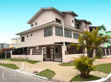 Apartamento · 131m² · 3 Quartos · 1 Vaga · Sobrado triplex de 03 dormitorios em Tramandaí
