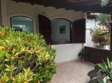 Casa de 2 quartos, Cabo Frio · Casa Duplex Mobiliada em Condomínio c/ Churrasqueira e Piscina à Venda