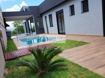 Casa · 263m² · 3 Quartos · 6 Vagas · Belo Imóvel com 6 Vagas em Bragança Paulista
