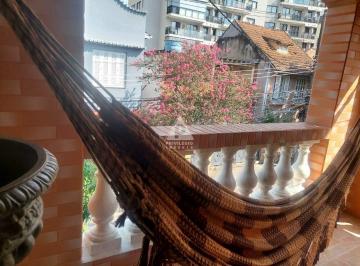 Casa · 260m² · 4 Quartos · Casa de 3 quartos, charmosa e aconchegante na Tijuca, localizada em rua tranquila