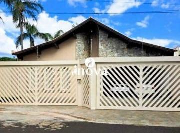 Casa · 275m² · 4 Quartos · 4 Vagas · Casa à venda, 4 quartos, 1 suíte, 4 vagas, Santos Dumont - Uberaba/MG
