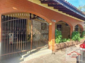 8fb09a497c057eed78de2786bab437447631091a · Casa de esquina com Av. dos Ferroviários à venda, At. 1.642m e Ac 1490 m2² por R$ 5.500.000 - Centr