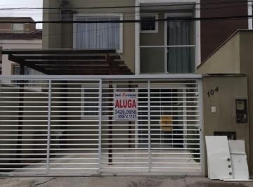 Foto 01 · Casa à venda em Joinville-SC, bairro Floresta: 2 quartos, 1 banheiro, 65,00 m² de área. Venha conhec