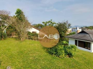 972b17c746f2f775419f01f46e44ab1ef989c14e · Casa próximo do mar com piscina