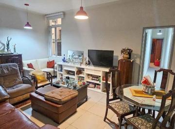 Apartamento · 74m² · 2 Quartos · Apartamento 2 QTS, 74m², com dependência completa na Tijuca