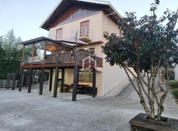8517_i214zM235tA8415_8517682e087597d62.jpg · Casa à venda - em Campos do Jordão