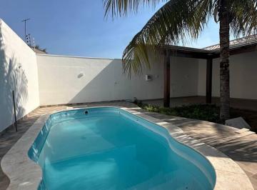 Casa · 360m² · 3 Quartos · 4 Vagas · Casa Térrea com Piscina, 3 Quartos (1 Suíte) - Santa Cruz, Cuiabá/MT