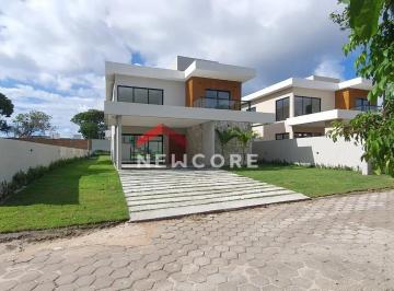 Casa · 242m² · 4 Quartos · 2 Vagas · Casa de condomínio em Acesso 07-65 - Guarajuba (Monte Gordo) - Camaçari/BA