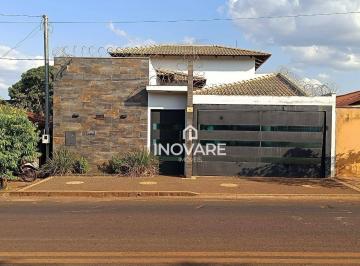 2393247d86ad5239ca227d65123e4a36e0c9203c · Casa com 3 dormitórios para alugar, 250 m² por R$ 3.800,00/mês - Setor Nossa Senhora da Saúde - Itum