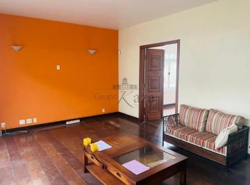 Casa · 260m² · 14 Quartos · 3 Vagas · Casa Sobrado Clássico - Sumaré - 14 Dormitórios - 260m².