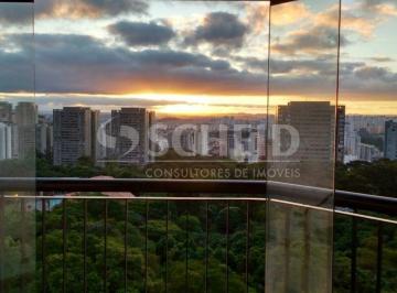 Apartamento · 120m² · 3 Quartos · 3 Vagas · Apartamento em rua privilegiada do Morumbi!