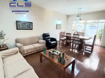 Casa de 3 quartos, Piracicaba · Casa à venda com 3 dormitórios no Jardim Petrópolis