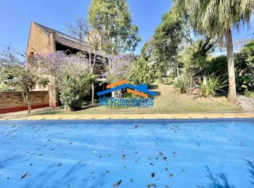 Casa · 450m² · 3 Quartos · Cond. Vilarejo Vila Diva - 3d/1ste - Rústica, piscina, vista!