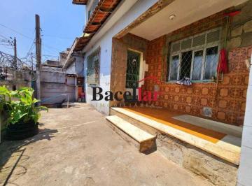 Casa · 216m² · 4 Quartos · 3 Vagas · Casa 400 metros de terreno