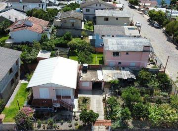 Casa · 126m² · 5 Quartos · 2 Vagas · Casa à venda - em Santa Marta