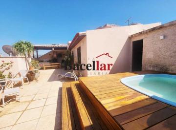 Apartamento · 223m² · 6 Quartos · 2 Vagas · Cobertura em rua nobre, com piscina e churrasqueira