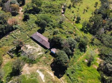 Rural de 4 quartos, Água Fria de Goiás · EXCELENTE FAZENDA, RIO PASSANDO DENTRO DA PRÓPIEDADE - ÁGUA FRIA DE GOIÁS