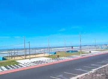 Apartamento · 2 Quartos · 1 Vaga · Apartamento 02 dormitórios com vista para o mar