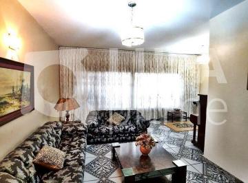 Casa · 180m² · 5 Quartos · 3 Vagas · CASA COM 5 QUARTOS E 3 VAGAS DE GARAGEM À VENDA NO TUCURUVI