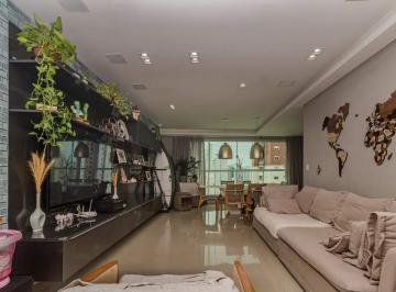 Apartamento · 115m² · 2 Quartos · 2 Vagas · Apartamento com 02 suítes no Centro de Balneário Camboriú.