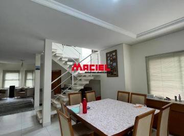 Casa · 240m² · 3 Quartos · 4 Vagas · CASA CONDOMÍNIO ALTO PADRÃO