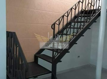 Casa · 188m² · 3 Quartos · 2 Vagas · Sobrado com 4 Quartos e Edícula para Comprar, 188m² - Jardim Stella, Santo André/SP.