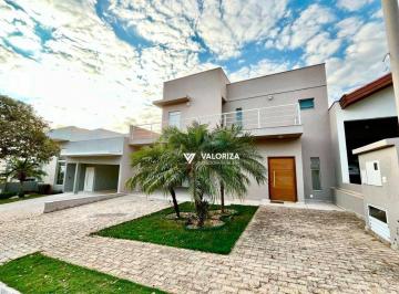 c0560b1e38c236eda69f4cd844c1abb7fc664e39 · Casa com 3 quartos, 255 m² - venda por R$ 1.690.000 ou aluguel por R$ 8.667/mês - Condomínio Granja