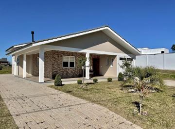 Casa · 110m² · 2 Quartos · 2 Vagas · Casa à venda no bairro Santa Justina - Caxias do Sul/RS