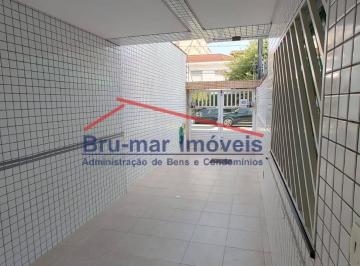 Casa · 126m² · 3 Quartos · 2 Vagas · Sobreposta Baixa 3 Quartos Quintal Churrasqueira e Garagem a Venda