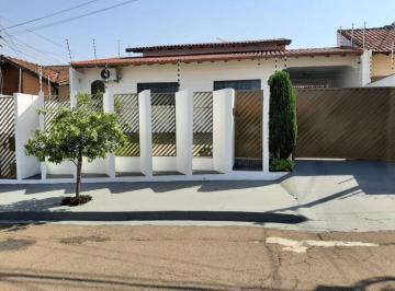Casa · 260m² · 3 Quartos · 5 Vagas · Casa com edícula, Santa Mônica - Londrina/PR