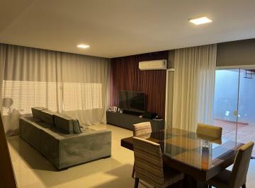 Casa · 190m² · 3 Quartos · 3 Vagas · Belo Sobrado no Loteamento Chamonix - Londrina/PR