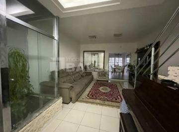Casa · 200m² · 3 Quartos · 4 Vagas · Ótimo sobrado a venda na Vila Formosa!