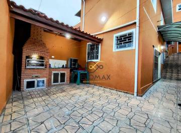 c377320012025f43e1673880413840661b9a6157 · Casa no Gopouva com 3 quartos e 2 vagas