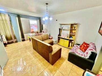 Apartamento · 2 Quartos · 1 Vaga · Apartamento 02 dormitórios próximo ao mar.