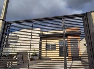 8541026da827abafd4f6c31c053fa221e632e9bb · Casa com 3 dormitórios à venda, 80 m² por R$ 380.000,00 - Residencial Jardim São Lucas - Salto de Pi