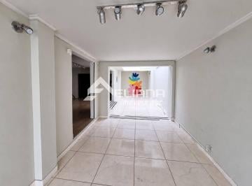 Casa · 245m² · 4 Quartos · 2 Vagas · Sobrado residencial/comercial na Avenida Presidente Kennedy. Estudo Parcela