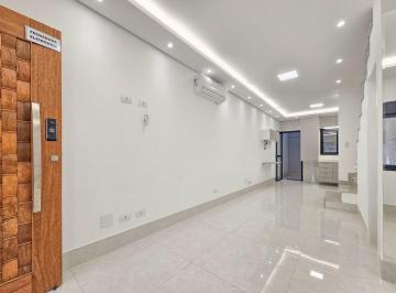 Casa de 4 quartos, São Paulo · Casa triplex / moderna / nova e bem acabada / acabamento premium / 3 suites