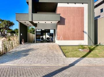 Casa · 191m² · 3 Quartos · 4 Vagas · Bela Casa em Condominio Jardins do Lago
