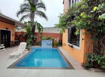 6acc2f1269e1d7ff4106b407b952cd30afe08db7 · Casa com 5 dormitórios à venda, 240 m² por R$ 1.650.000,00 - Jardim Guaiuba - Guarujá/SP