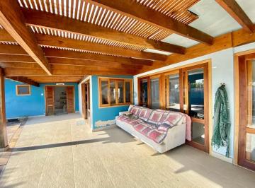 ead2ef239f522bb58de6f3b06f0753bc5d92531e · Sobrado com 4 dormitórios à venda, 428 m² por R$ 1.200.000,00 - Pontal de Santa Marina - Caraguatatu