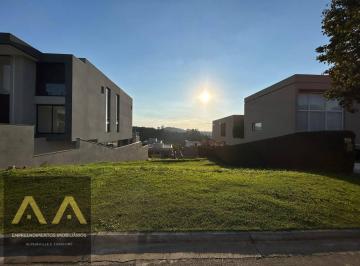 Terreno , Santana de Parnaíba · LINDO LOTE COM ÓTIMA VISTA, 490 M2 EM CONDOMÍNIO CLUBE E MUITO VERDE!