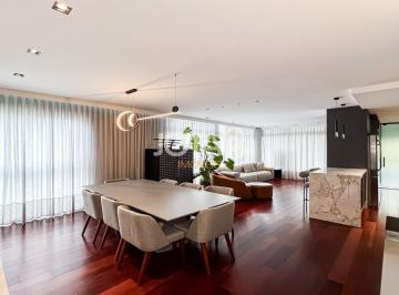 Apartamento de 2 quartos, Curitiba · Apartamento bem localizado no Batel  - J8
