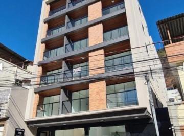Apartamento de 1 quarto, Juiz de Fora · Studio no centro com rooftop 
