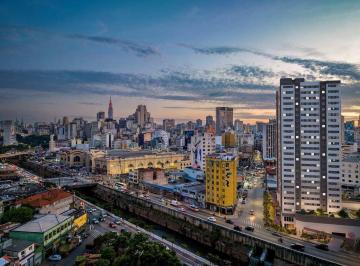 Voo de passaro · Apartamento à venda no Centro de São Paulo-SP: 1 quarto, 1 banheiro, 35m². Venha conferir!