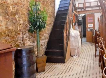 Comercial · 219m² · Loja Sobrado Praça Tiradentes: Restaurado, ambiente acolhedor cozinha completa.