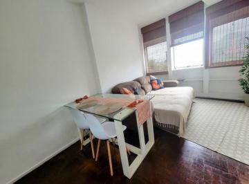 Apartamento · 1 Quarto · 1 Vaga · Apartamento com suíte mobiliado com vista livre e infraestrutura completa!