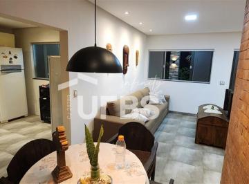 Casa de 3 quartos, Caldas Novas · CASA TERREA 175MT 3 QUARTOS SENDO 1 SUITE SETOR MANSÕES AGUAS QUENTES