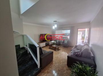 Casa · 160m² · 4 Quartos · 3 Vagas · Sobrados todo mobiliado com 4 dormitórios e com 3 vagas de garagem na Penha, Zona Leste