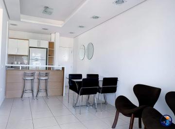 Apartamento · 93m² · 1 Quarto · 1 Vaga · Aluguel de amplo apartamento mobiliado no Itacorubi 1 suíte + home office no Itacorubi, Florianópoli